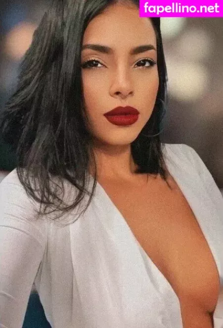 Juju Bellini OnlyFans Thumbnail #jRzkn0JgaQ