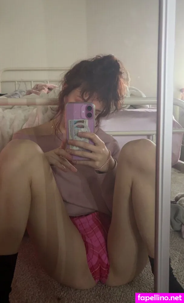 juleeahh, juleeahh_ Nude Leaked OnlyFans Photo #V2Tv3vnl0u