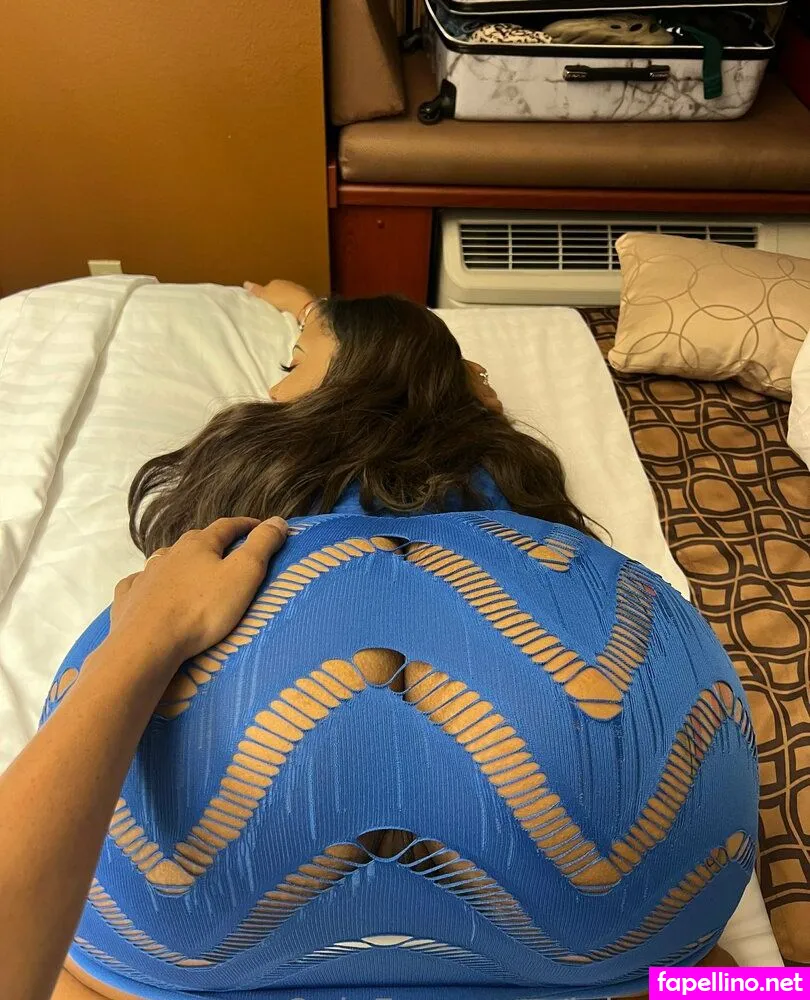 alleyhill22, julerriamor2 Nude Leaked OnlyFans Photo #s3nTyphkbw