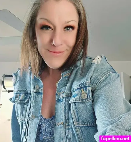 Jules17952 OnlyFans Thumbnail #UVAUDug03z