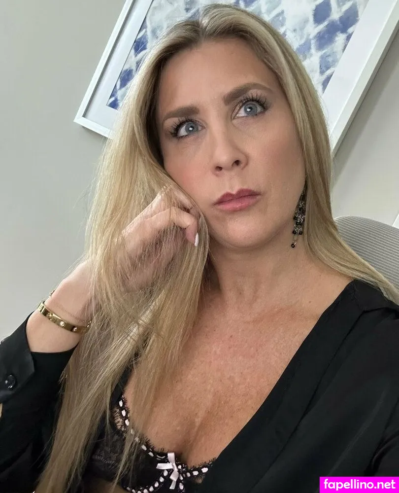 julesonlyvip, only_jules02 Nude Leaked OnlyFans Photo #u883NfZsZt