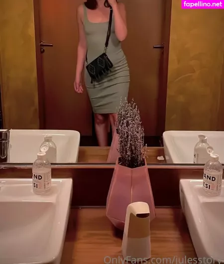 Julesstory OnlyFans Thumbnail #UpZ3iRqCvb