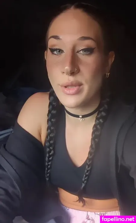 Julethefox OnlyFans Thumbnail #FAVxaNOdnS