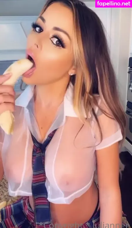 Juli Annee 1 OnlyFans Thumbnail #COw0CbU1CP