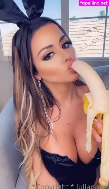 Juli Annee 1 OnlyFans Thumbnail #Eq1iD6iS3R