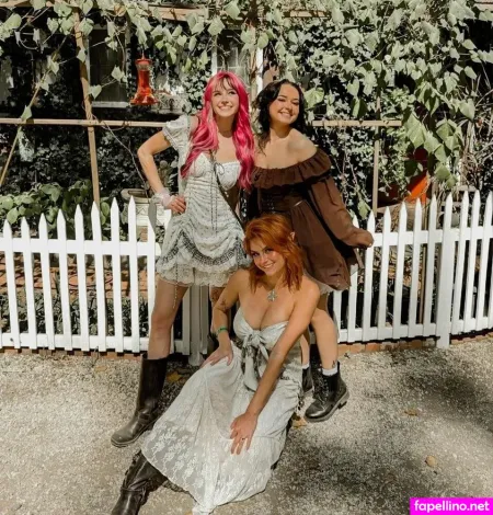 Juli Gracee OnlyFans Thumbnail #1FFVvuxb0m