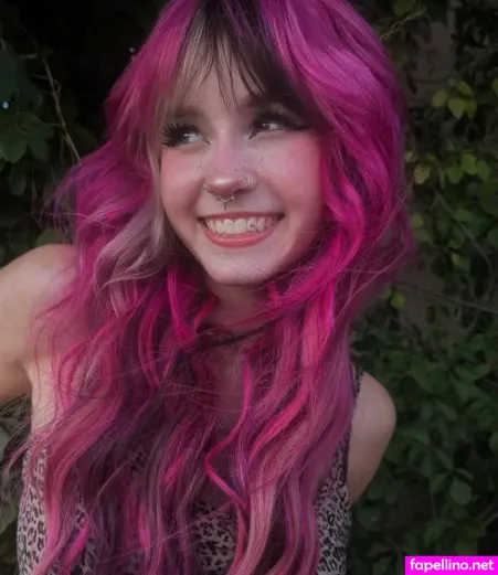 Juli Gracee OnlyFans Thumbnail #KLlGrXnbXL