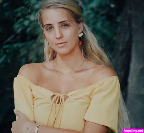 Juli Kleinhans Main Profile Photo