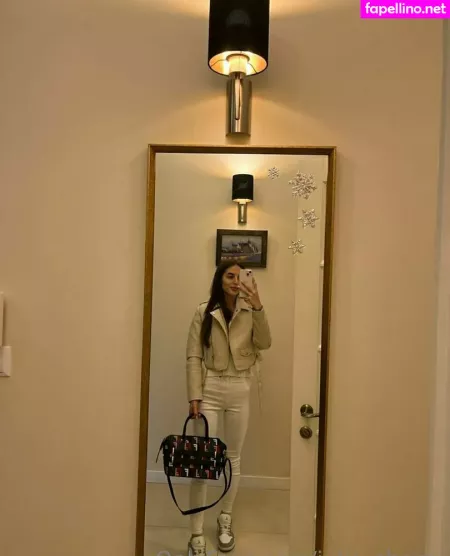 Juli Love69 OnlyFans Thumbnail #OAqOGf4J32