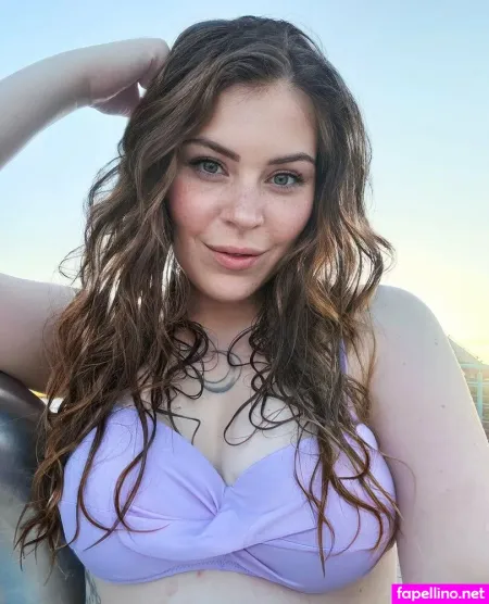 Juli M00n OnlyFans Thumbnail #0T0E2iknZw