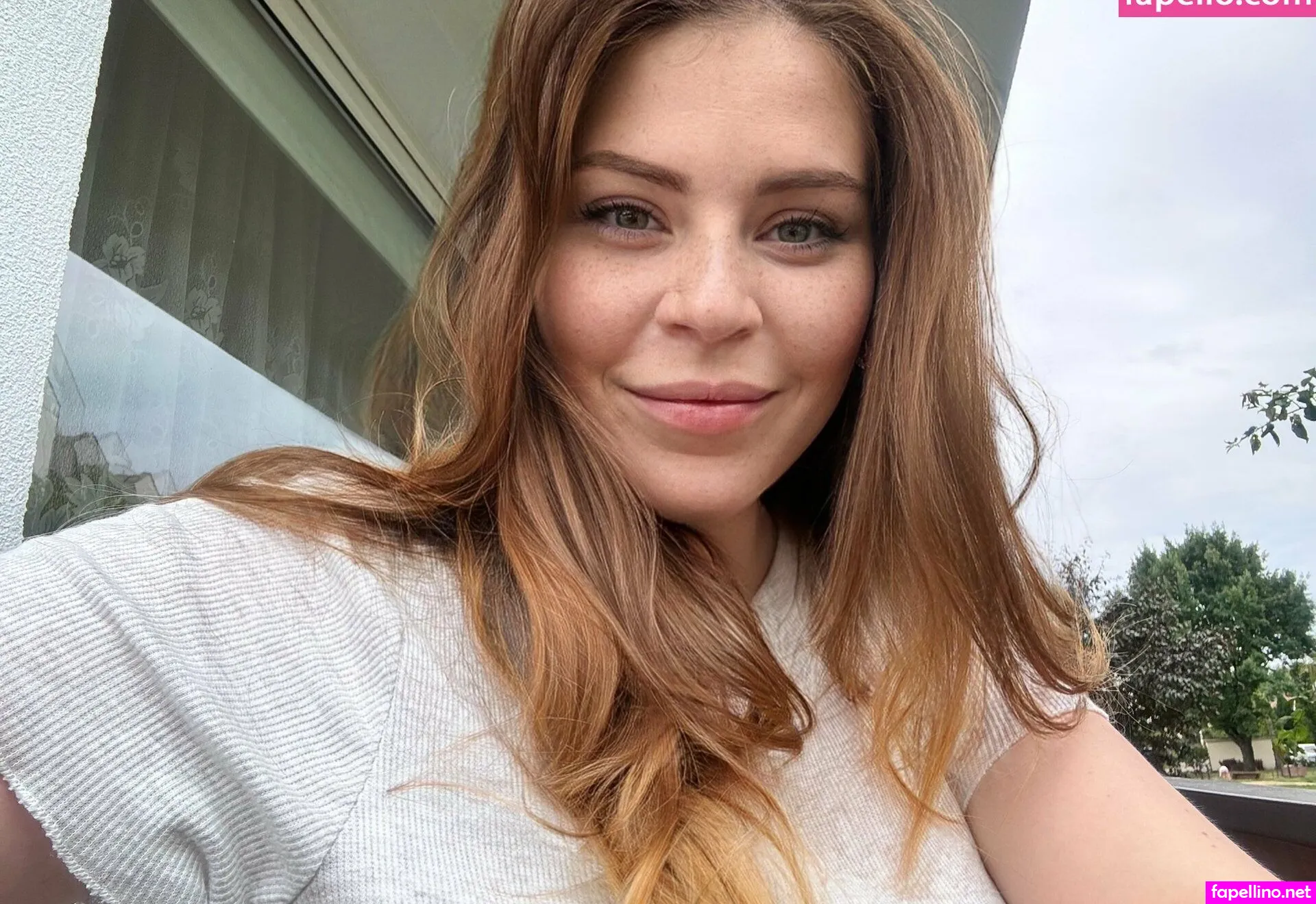 juli_m00n, juli_moon_official Nude Leaked OnlyFans Photo #3PUek0WZ3v
