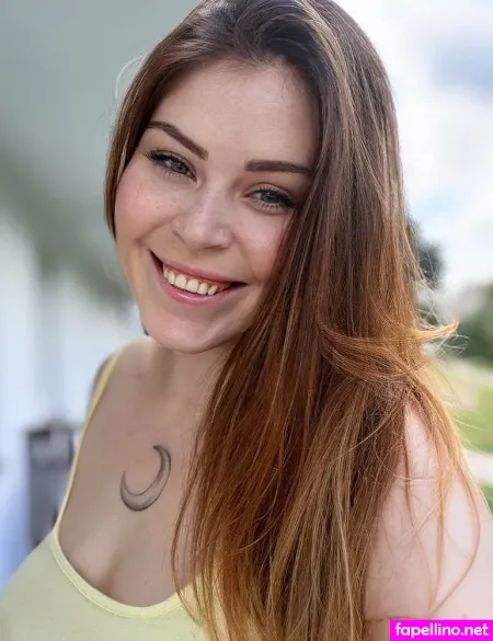 Juli M00n OnlyFans Thumbnail #CunLaGFa5n