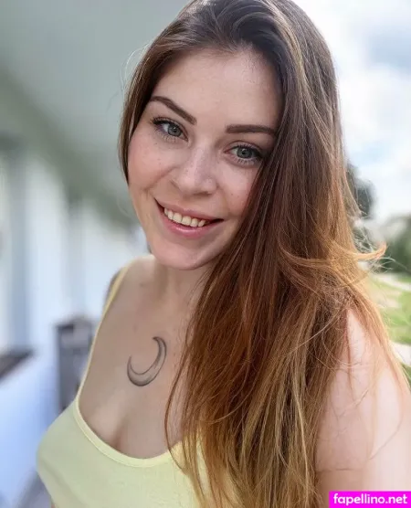 Juli M00n OnlyFans Thumbnail #vHpcENKCBi