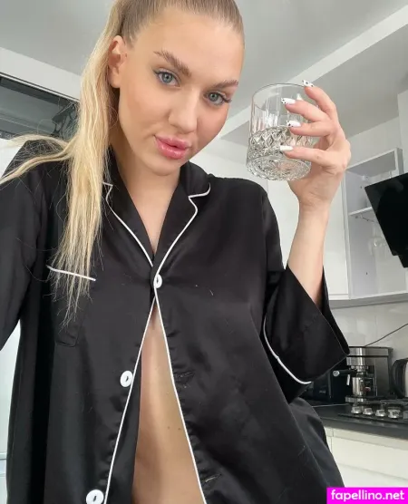 Juli Sweet OnlyFans Thumbnail #HKMyBcOFLO