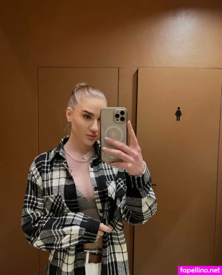 Juli Sweet OnlyFans Thumbnail #hW1aNp5mMh