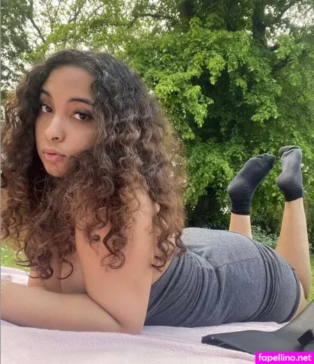 Juli5ette OnlyFans Thumbnail #5FomdFYKC9