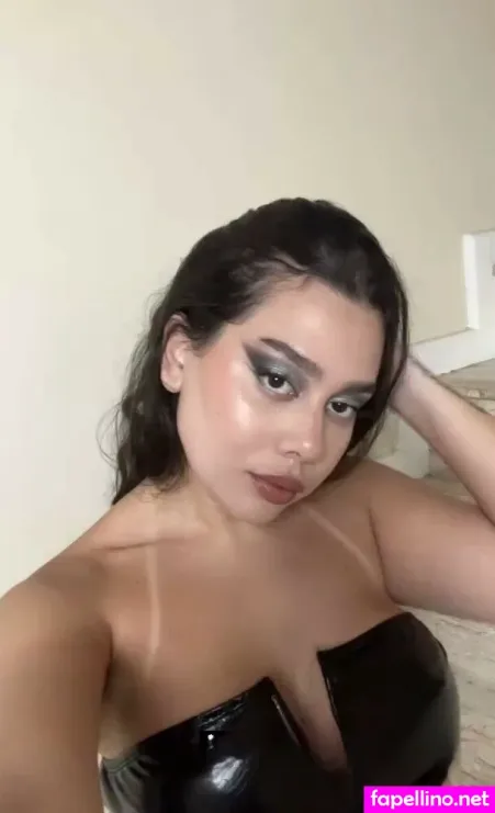 Julia Alvarenga OnlyFans Thumbnail #9IoiRCyjPT