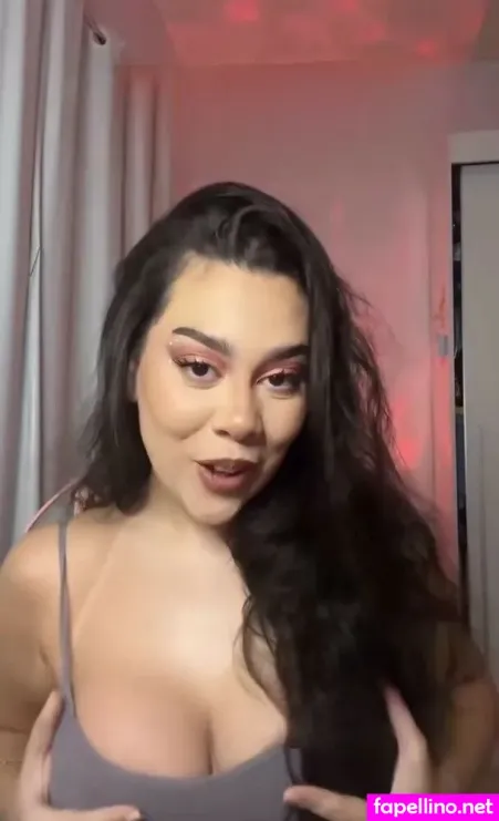 Julia Alvarenga OnlyFans Thumbnail #zzWIetydFc