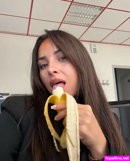 Julia Amareno OnlyFans Thumbnail #XT4ovZ4Jcq