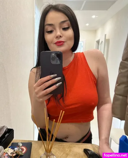 Julia Astoria OnlyFans Thumbnail #1BB3kgXXSj
