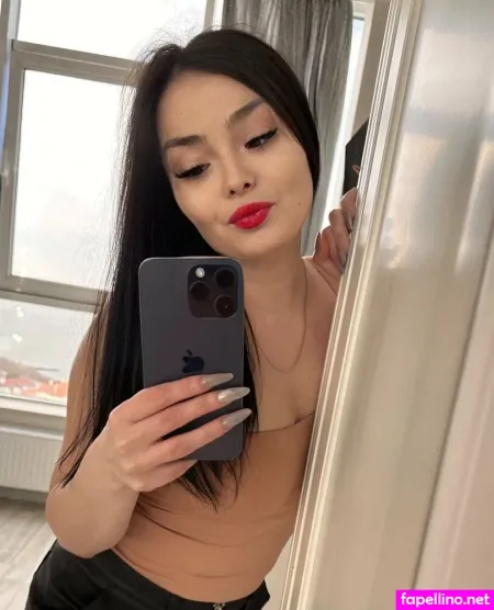 Julia Astoria OnlyFans Thumbnail #z4VJYQt9LO