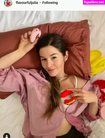 Julia Ayers OnlyFans Thumbnail #0Jltm4owL9