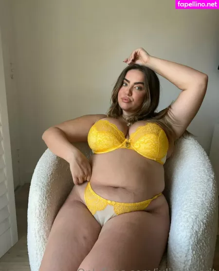 Julia Berit OnlyFans Thumbnail #lg8IO6mzXz