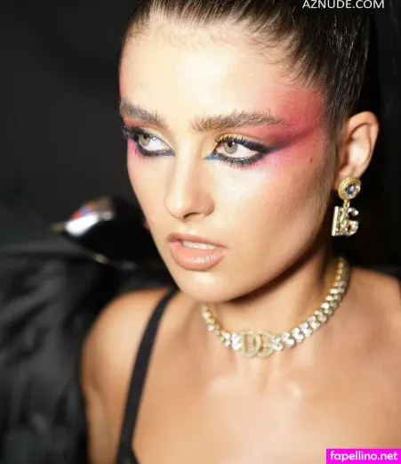 Julia Byrro OnlyFans Thumbnail #KxOWM8V3cj