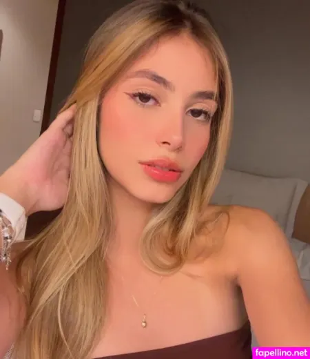 Julia Castrom OnlyFans Thumbnail #PYoTyD5ssQ