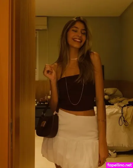 Julia Castrom OnlyFans Thumbnail #PkghVrNJK7