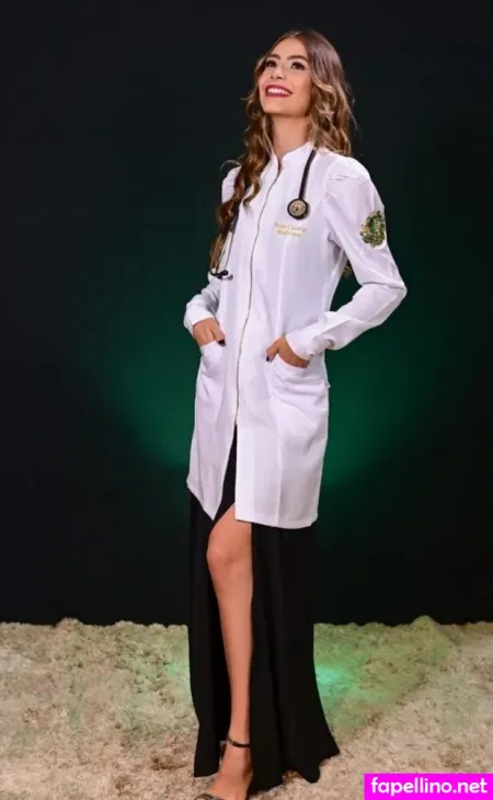 Julia Castrom OnlyFans Thumbnail #W7hKTklgLm