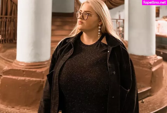 Julia Chegodar OnlyFans Thumbnail #8oH0aFf8F7