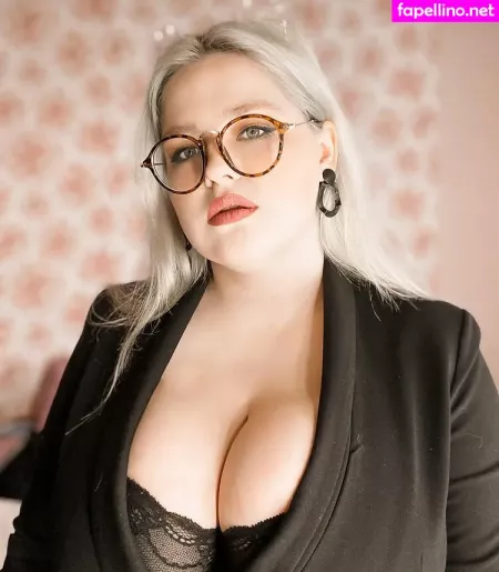 Julia Chegodar OnlyFans Thumbnail #xDdC2LqpCB