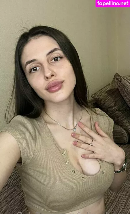 Julia Cherry OnlyFans Thumbnail #hAarIAbdna