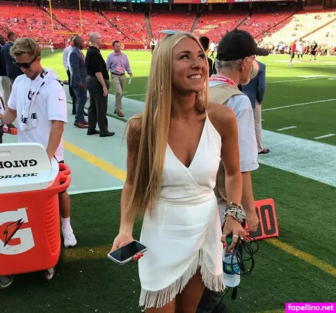 Julia Cole OnlyFans Thumbnail #nYV6RYf0iR