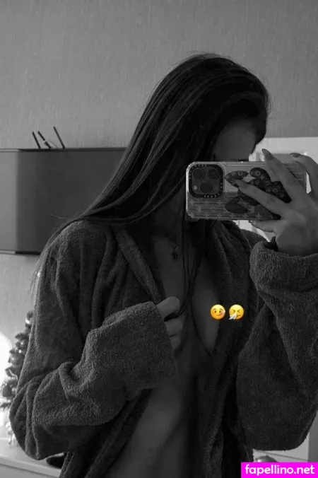 Julia Color OnlyFans Thumbnail #ZkFGnJlcf5