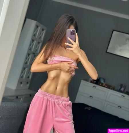Julia Color OnlyFans Thumbnail #wXKum42RFc