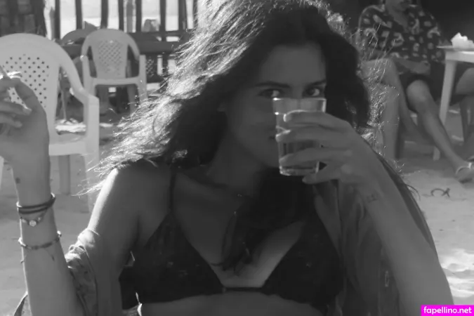 Julia Dalavia OnlyFans Thumbnail #1dVzJbnCE2