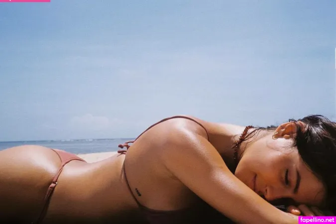 Julia Dalavia OnlyFans Thumbnail #RlSbpnrJGE