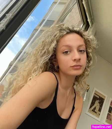 Julia Dicesare OnlyFans Thumbnail #dWKfl17ubq