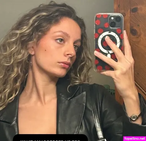 Julia Dicesare OnlyFans Thumbnail #qqREe2ze7D