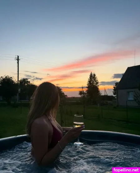 Julia Dolega OnlyFans Thumbnail #wvry3SK1Ip