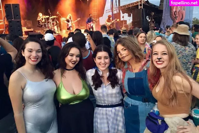 Julia F OnlyFans Thumbnail #ZPz23fUxtq