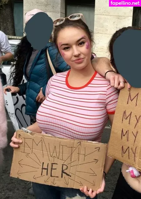 Julia F OnlyFans Thumbnail #ZbR9wOPhmd