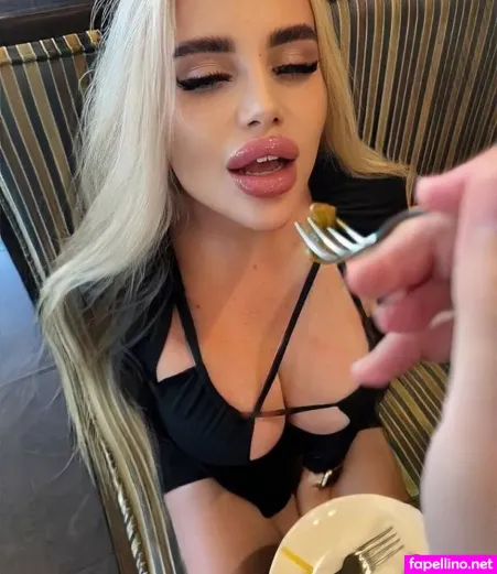 Julia Ferrari OnlyFans Thumbnail #pZwZFIT4oD