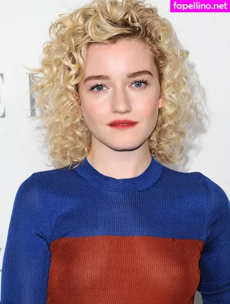 Julia Garner OnlyFans Thumbnail #U4rLxTpaUM