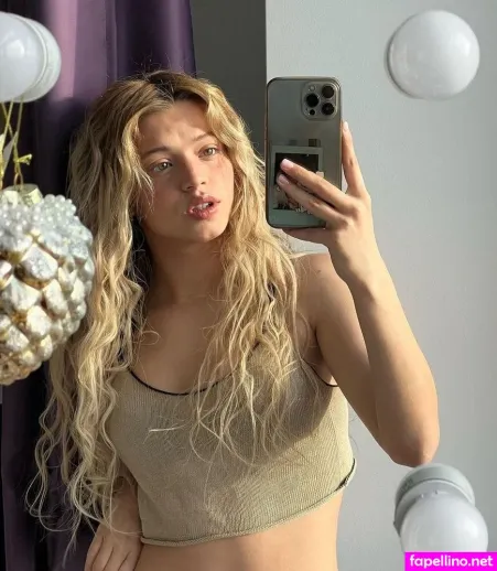 Julia Gavrilina Gavrilina OnlyFans Thumbnail #2yzaWYOUvM