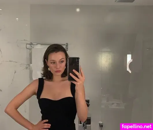 Julia Glossop OnlyFans Thumbnail #UDBFwfowCS