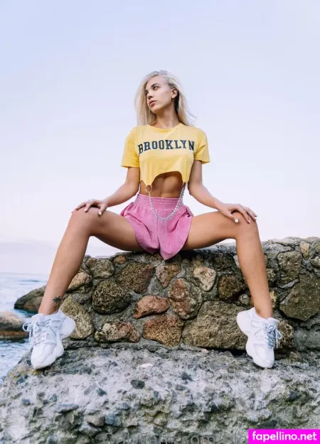 Julia Graff Free OnlyFans Thumbnail #g8IfKRgfJY