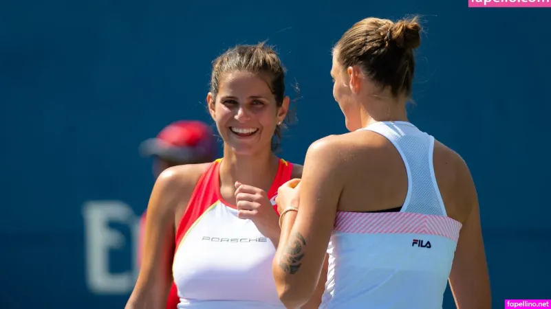 Julia Grges OnlyFans Thumbnail #I3DXGjXfqL